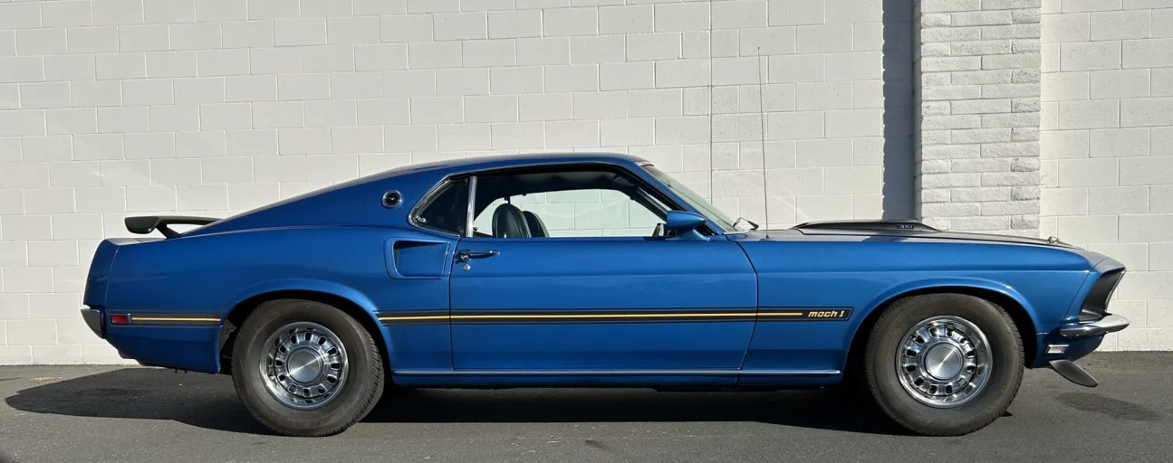 Vehicle image 51