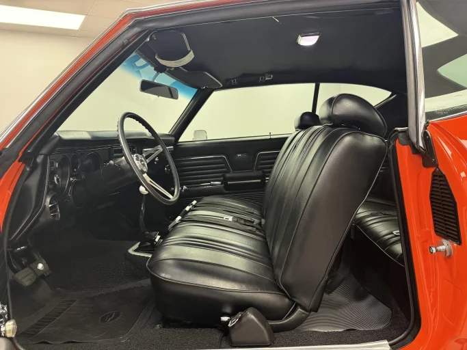 Vehicle image 118